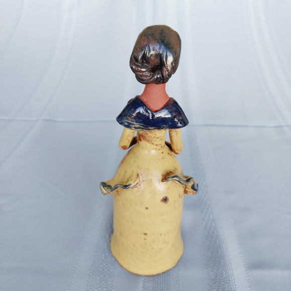 Vintage Art Pottery Redware Figurine - Female Water Bearer - 9 Inches - Picture 6 of 7